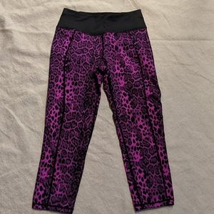 Betsey Johnson Cheetah print Capri Leggings